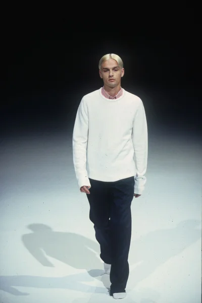 Look 10